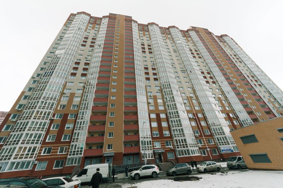 Cozy Apartment On Gmyri 12B Near Metro Poznyaki Kyiv Exterior photo